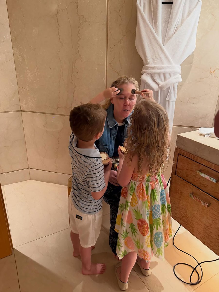 Amy Schumer They Let Kids Do Their Makeup Just Like Us