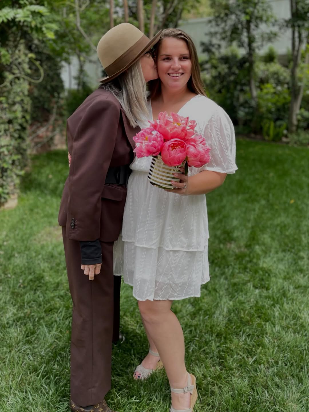 Diane-Keatons-Daughter-Shares-Mothers-Day-Tribute-Post.jpg File type: image/jpeg