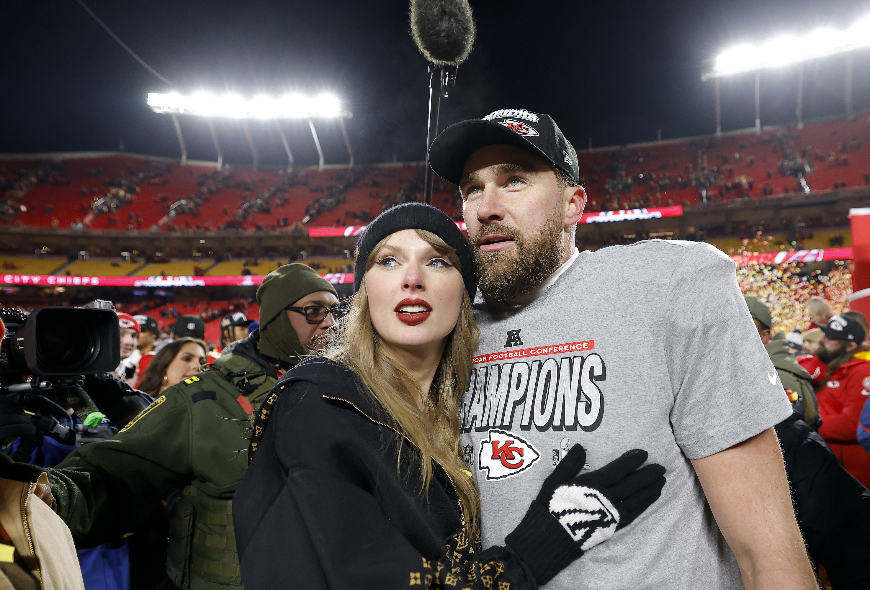 GettyImages-2196122888Are-Taylor-Swift-And-Travis-Kelce-Getting-Married-at-Madison-Square-Garden.jpg