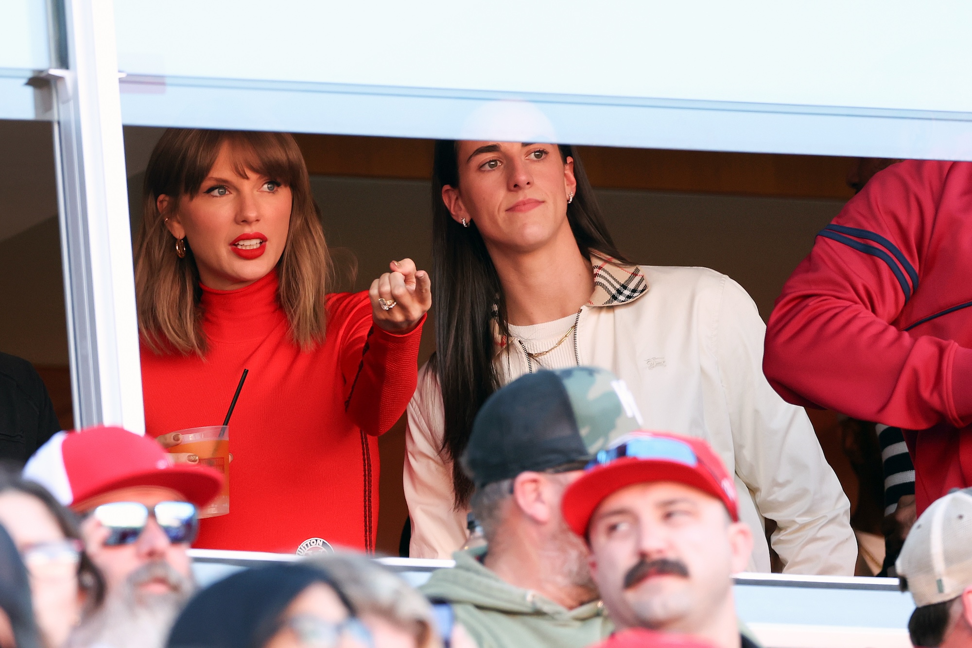 GettyImages-2300862051.jpg taylor swift chiefs game