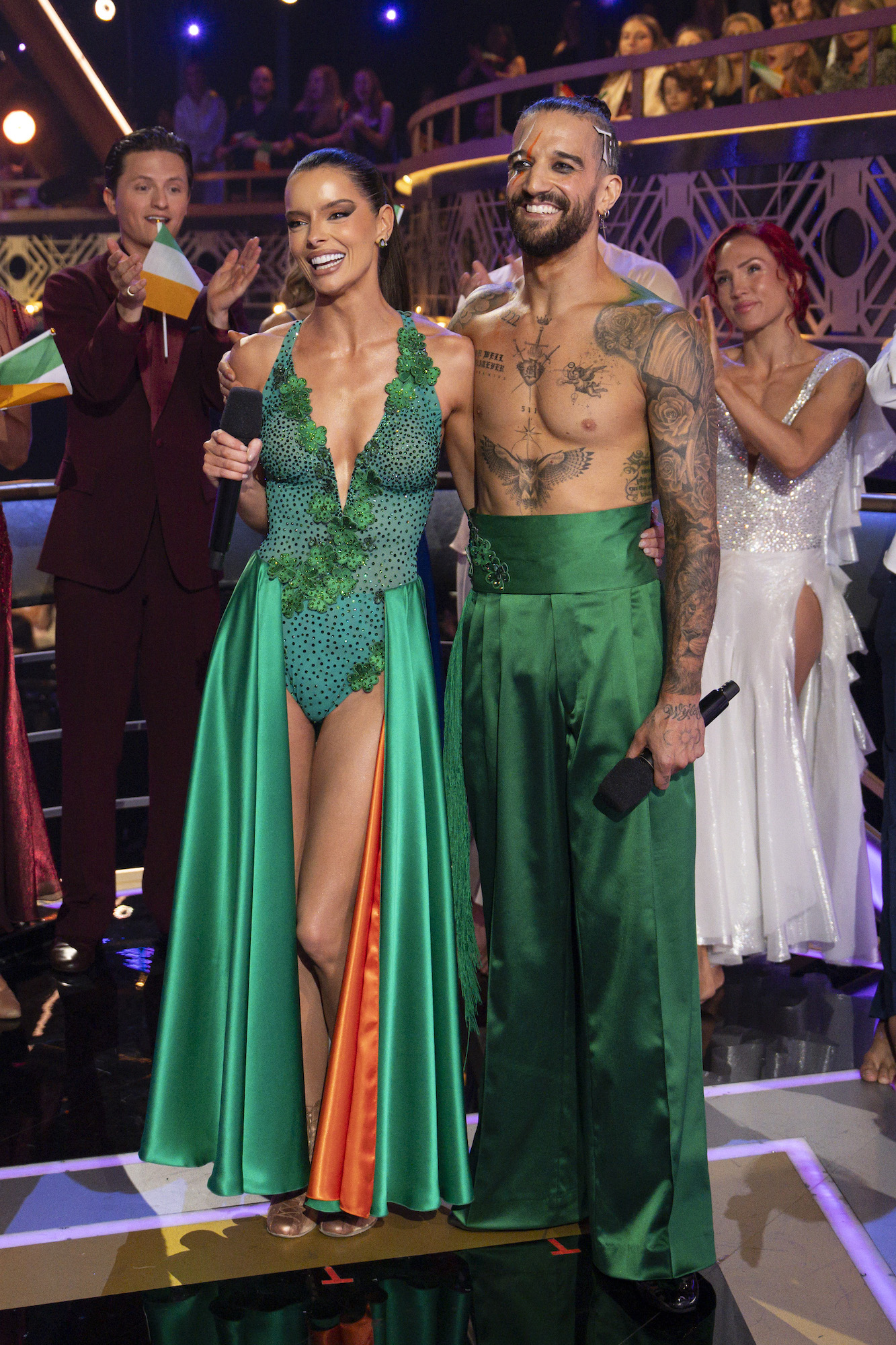 Maura-Higgins-and-Mark-Ballas-DWTS-183898_EM207833