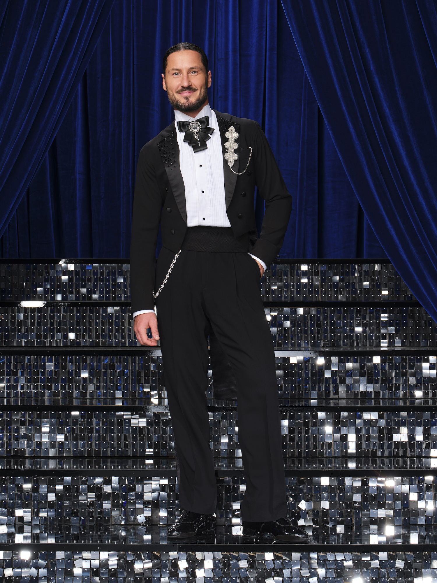 Val-Chmerkovskiy-Addresses-Suspension-183136_07268_v1